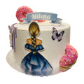 Weiße Torte mit ausgeschnittenem Tortenaufleger aus Fondant: Mädchen im blauen Kleid, Schmetterlinge und Namensschild