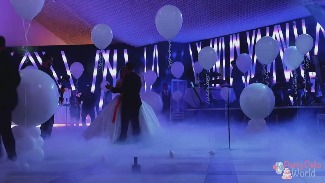 Hochzeitstanz mit Piñata-Ballons von Party Deko World