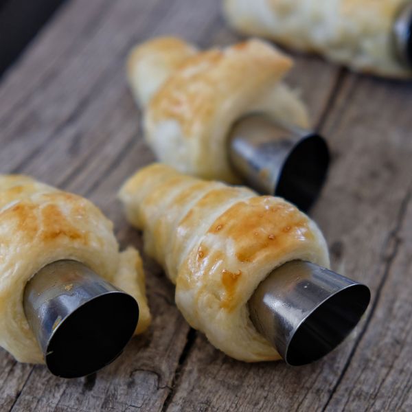 Decora Formen für Schaumrollen / Schillerrollen 8 Stück Durchmesser 4cm Höhe 12ccm