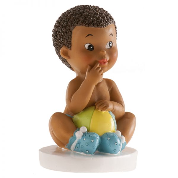 Tortenfigur Junge sitzend mit Ball 10cm